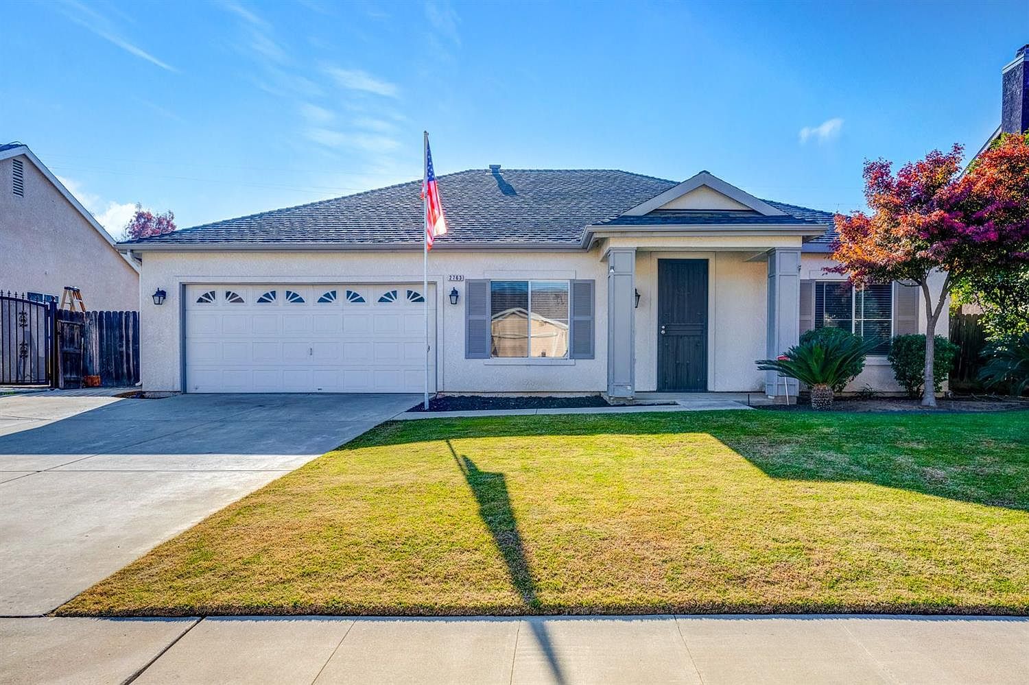 2763 Holt Ave Sanger Ca 93657 Zillow