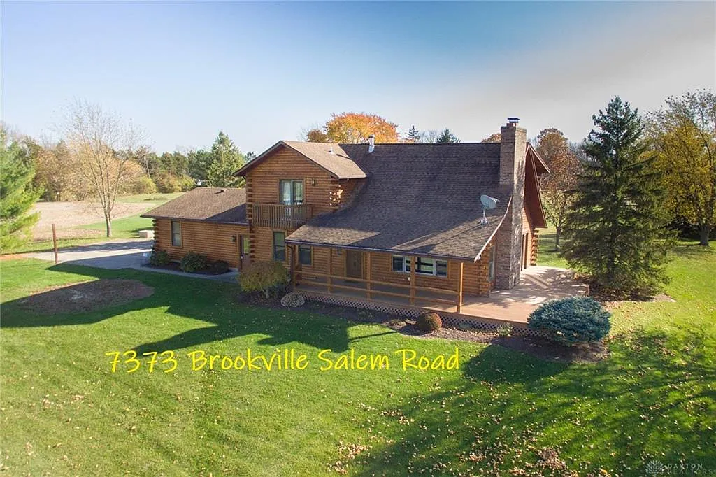 7373 Brookville Salem Rd photo 1