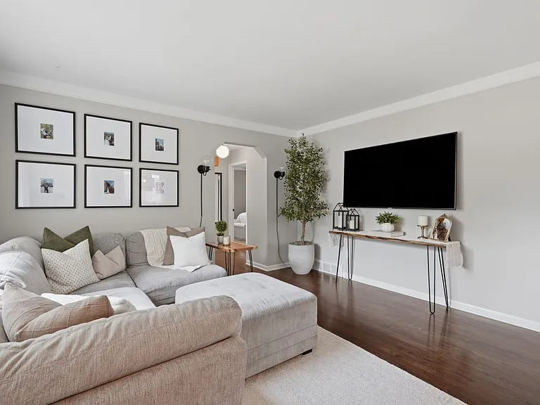 1132 Hickory Ave — Photo 4