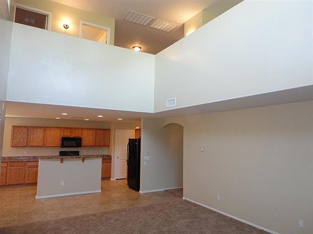 2nd image of 10540 W La Reata Ave