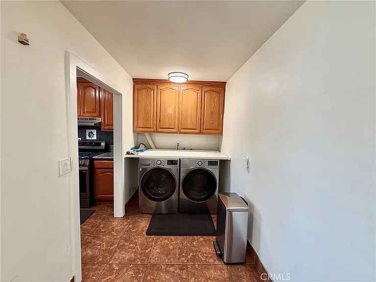 1477 W 20th St #7 — Photo 11