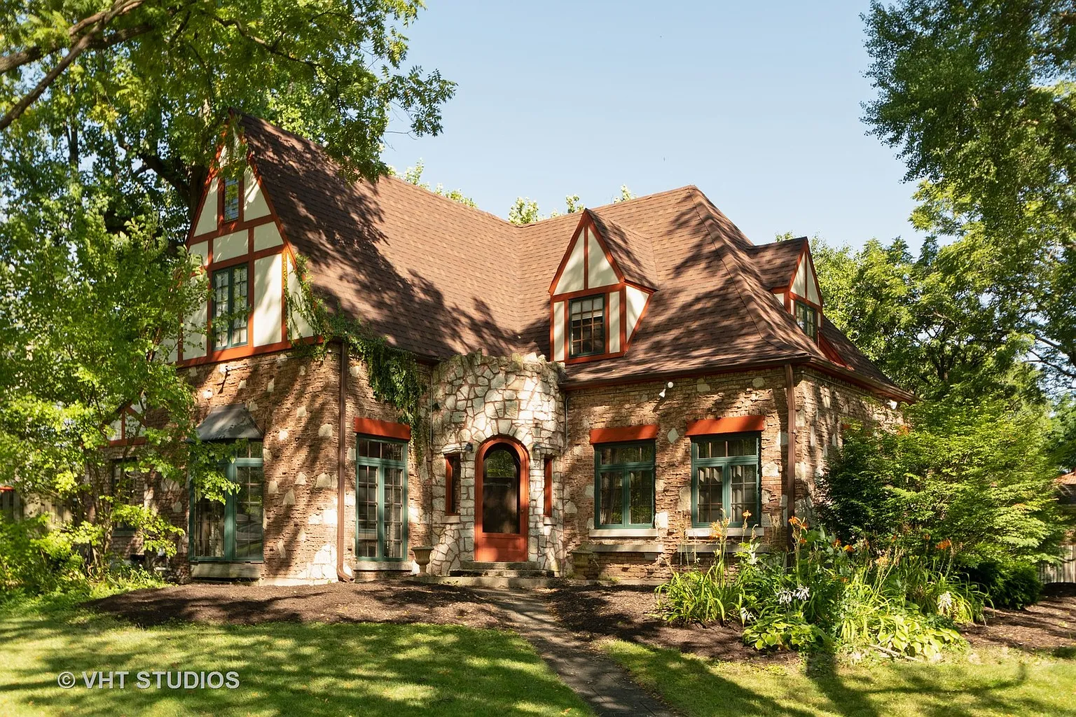 726 Bruce Ave photo 1