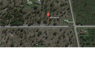 904 Oak Ave, Lehigh Acres, FL 33972