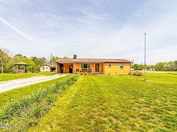 2nd image of 2854 Airport Rd