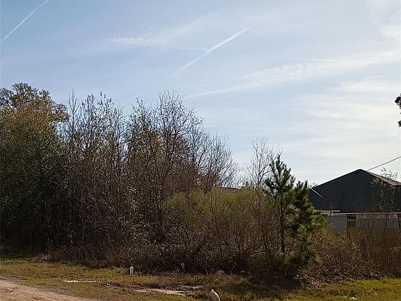 5th image of 425 County Road 5041