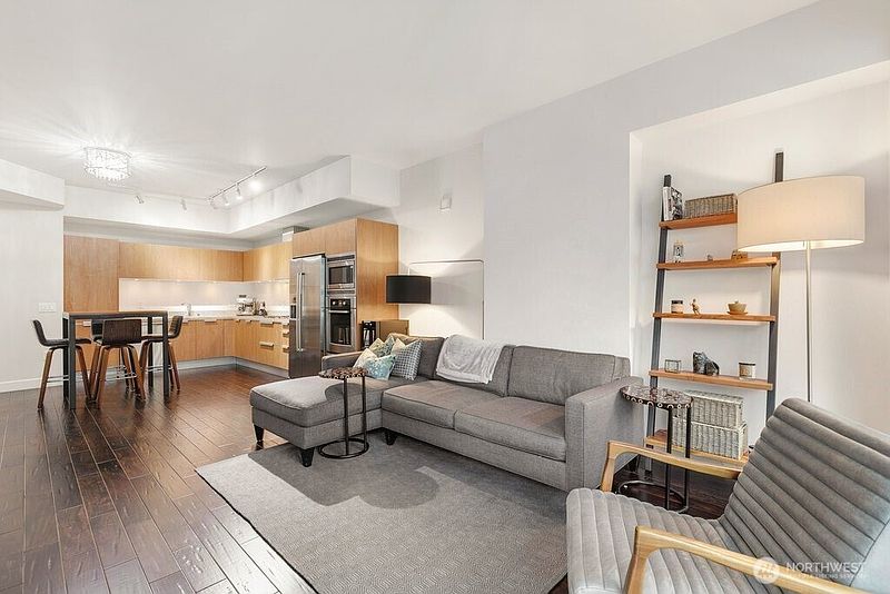 2nd image of 1920 4th Avenue #509