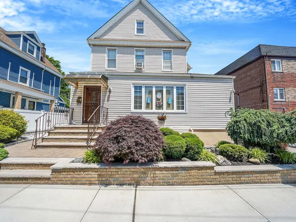 7833 67th Road, Middle Village, NY 11379