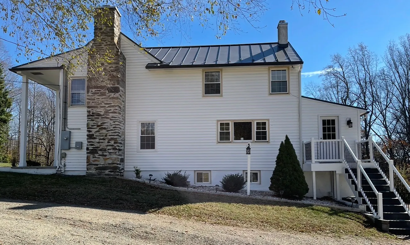 1 bed, 200 sqft, $750 — Photo 1