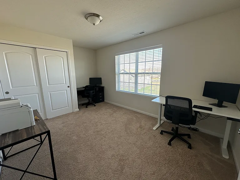 716 Yorkshire Dr — Photo 21