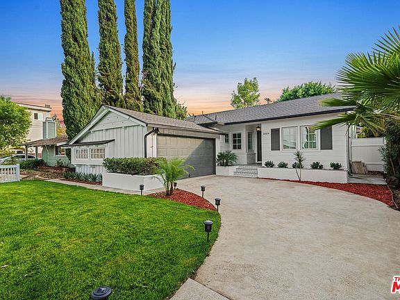 2nd image of 22024 Costanso St