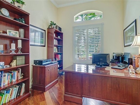 4th image of 8666 Lakefront Ct