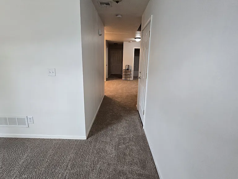 2720 N Brookglen Cir — Photo 8