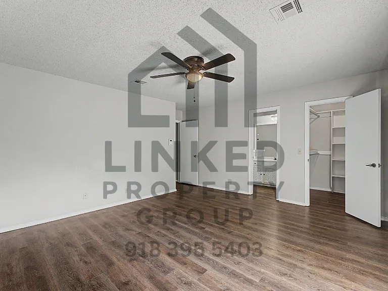 8120 S Louisville Ave — Photo 24