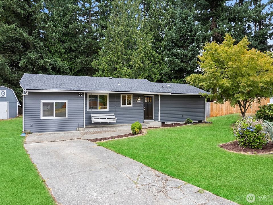1st image of 12404 213th Avenue E
