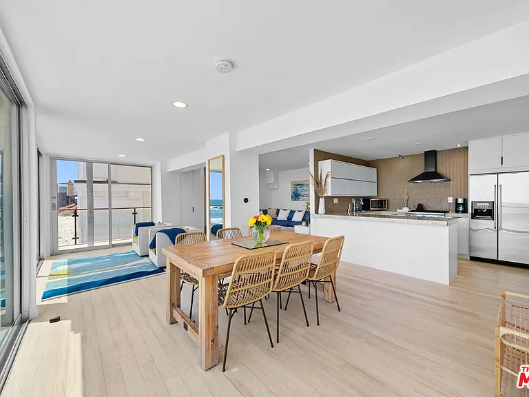 24928 Malibu Rd — Photo 35