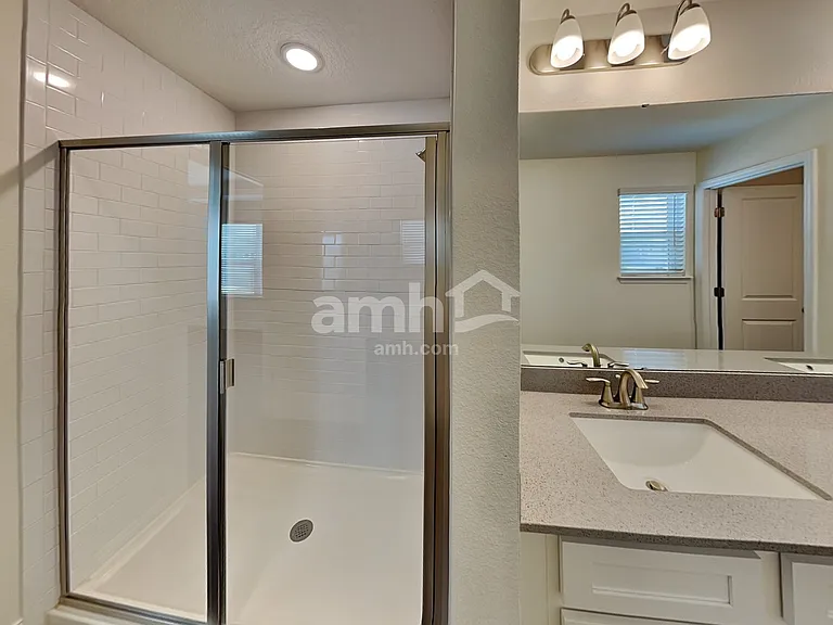 6106 Little Bluff Cir — Photo 19
