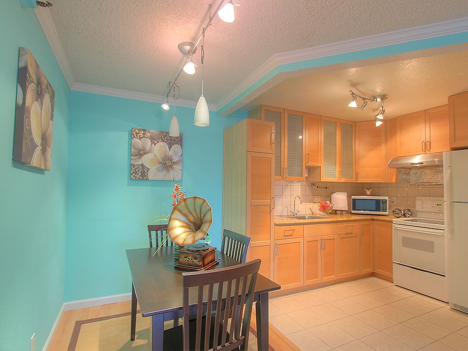 1st image of 240 N Bayshore Blvd APT 113