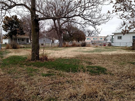 3rd image of 307 S Kansas Ave