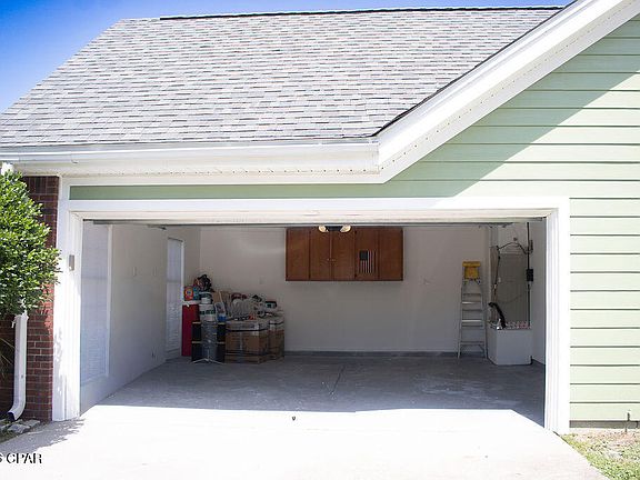 5th image of 6800 Forsythe Dr