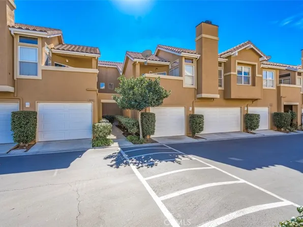 28496 Klondike Dr, Trabuco Canyon, CA 92679