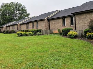 1 Country Gardens Dr, Fletcher, NC 28732