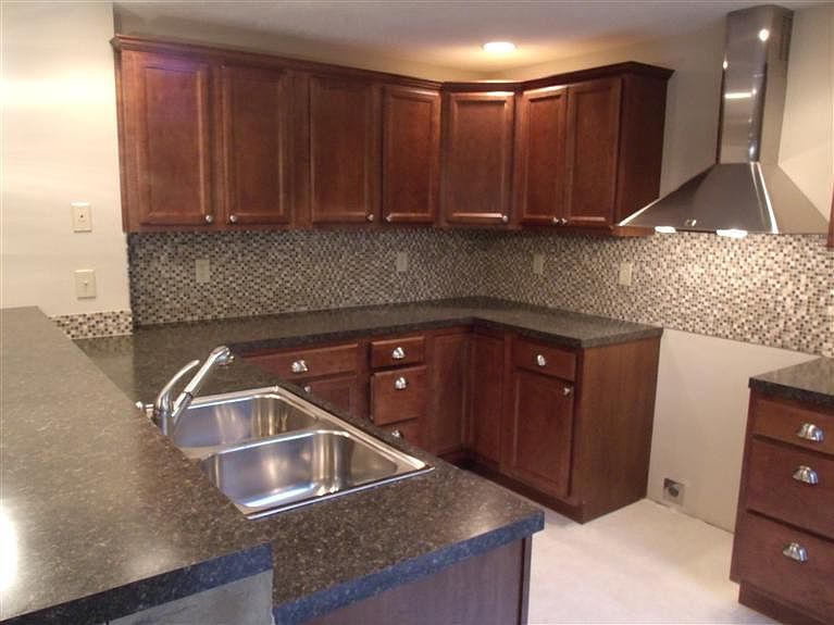 1st image of 4820 Flagstone Ct