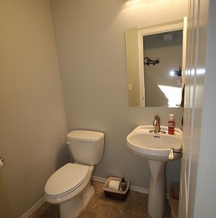 2nd image of 18906 1st St