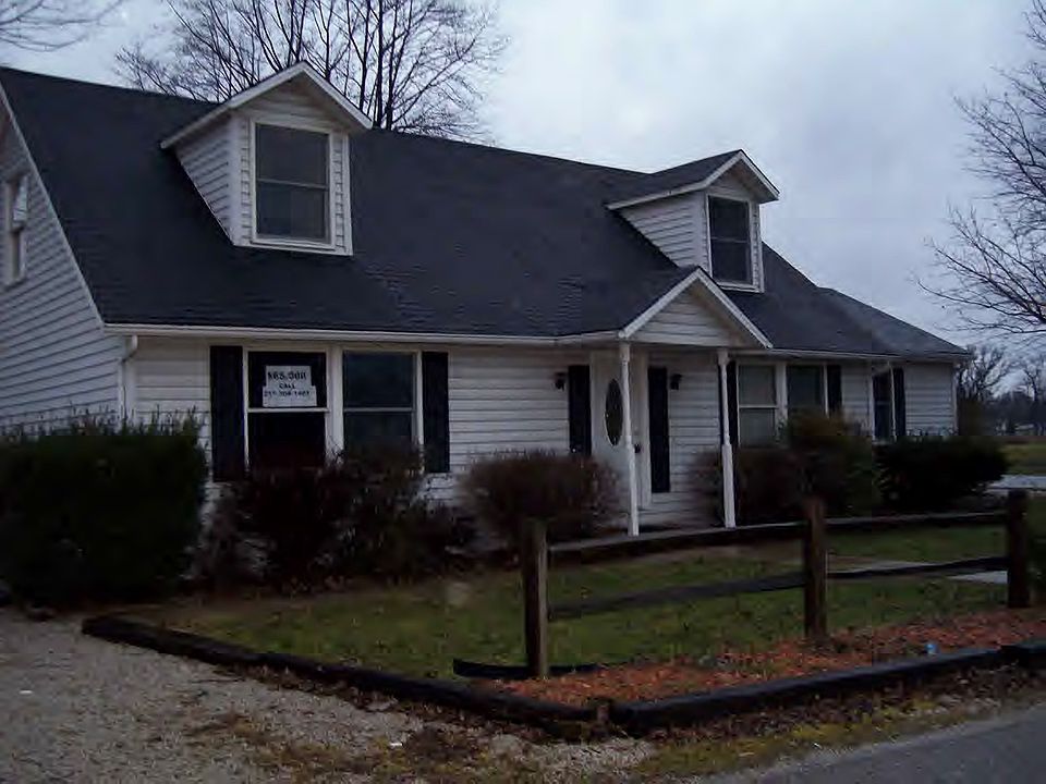 1st image of 301 W Curtis St