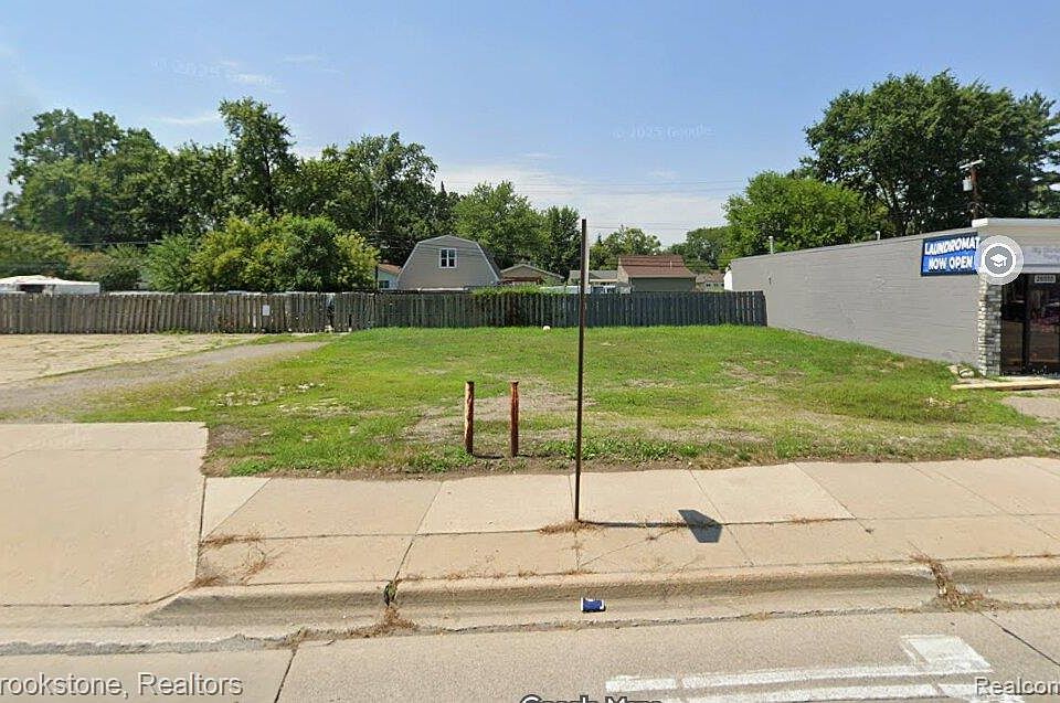 1st image of 26545 John R Rd