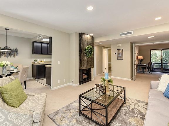5th image of 20700 4th St APT 4