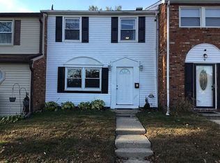 8 Radford Pl, Willingboro, NJ 08046