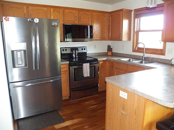 3rd image of 4502 Ridge COURT