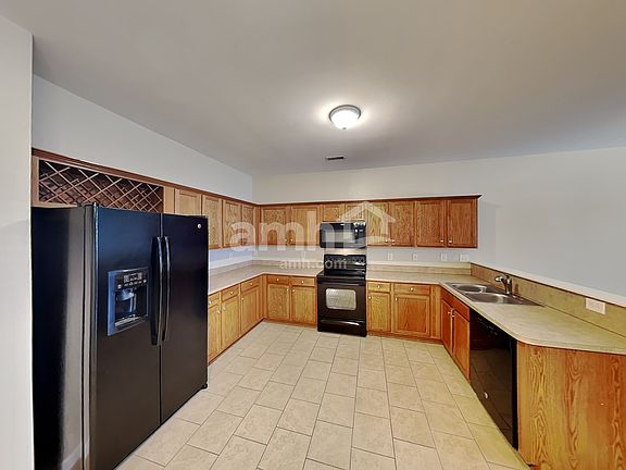 3rd image of 5525 Stowe Derby Dr