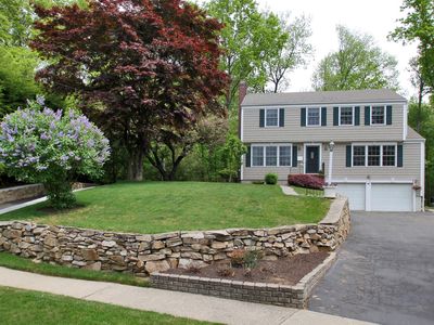 251 Taunton Rd, Fairfield, CT, 06824