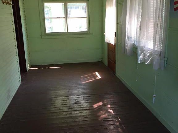 4th image of 295 N Paw Paw St
