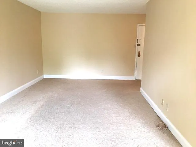 2300 Pimmit Dr #204 — Photo 4