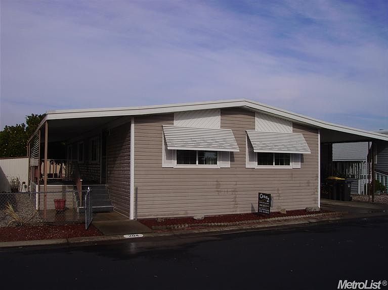 1st image of 8700 N West Ln Unit 204