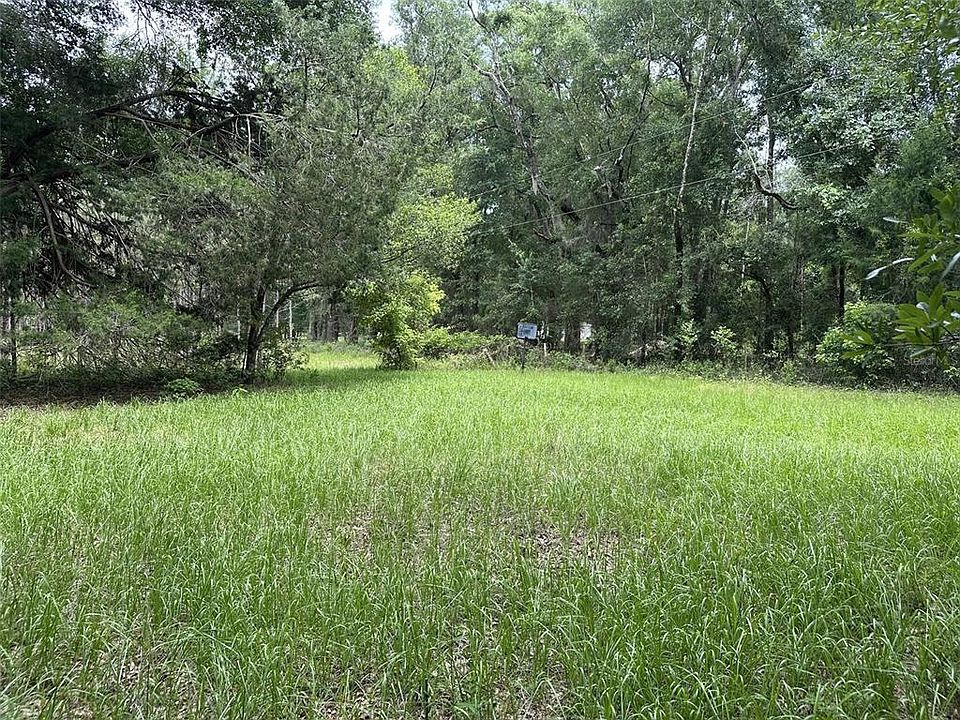 1st image of 367 SW Kinard Ct