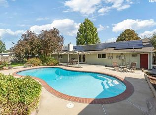 5433 Fern Loop, West Richland, WA 99353