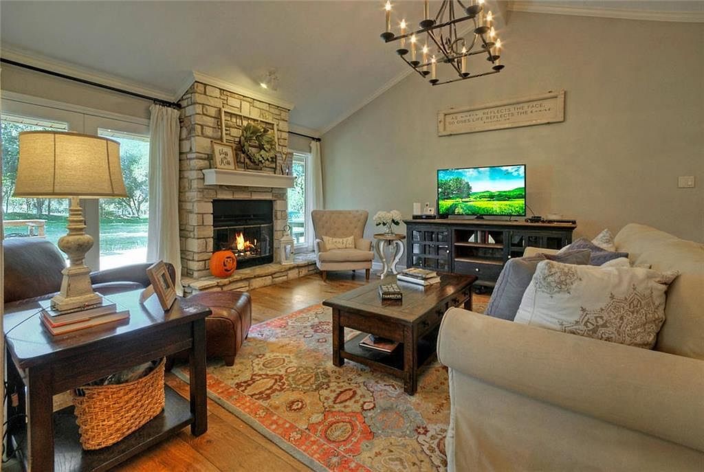 8 Brookhollow Dr, Wimberley, TX 78676 Zillow