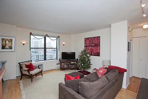 Sold by 914 Equities | media 12