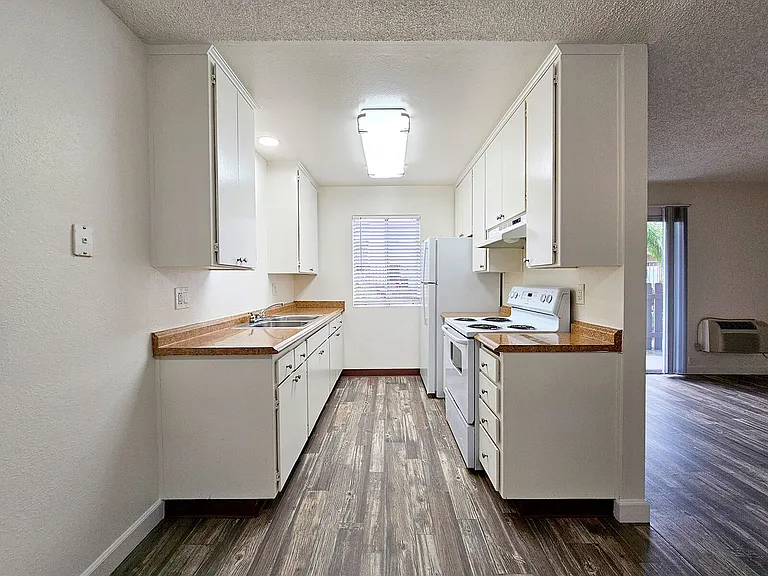 523 Grape St. — Photo 5