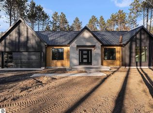 1566 Cascade Trl, Traverse City, MI 49685