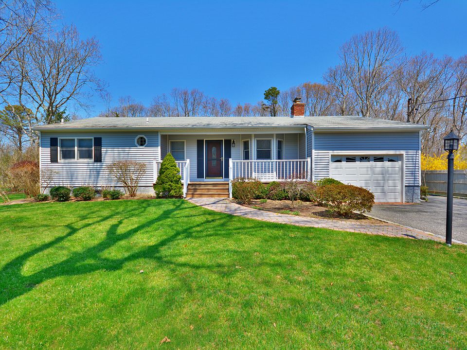 1st image of 16 White Birch Trl
