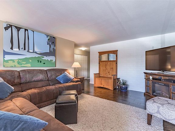 3rd image of 460 S Marion Pkwy APT 251
