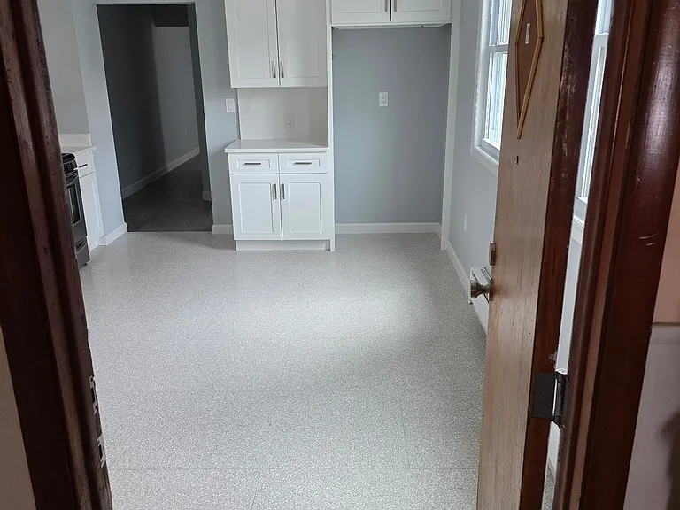 812-814 Bayway #2B — Photo 11