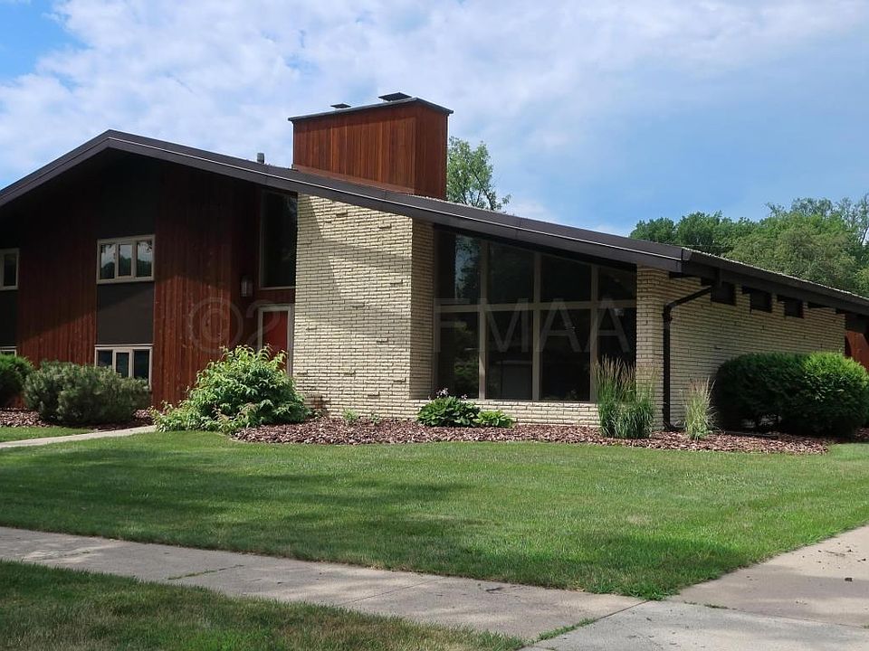 Custom-Designed Midcentury Gem