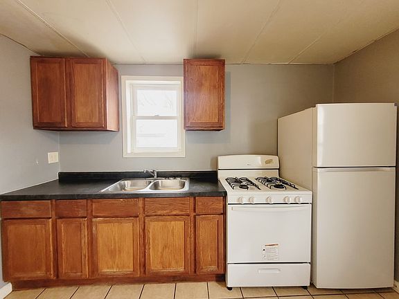 5th image of 921 W 4th St #11330091