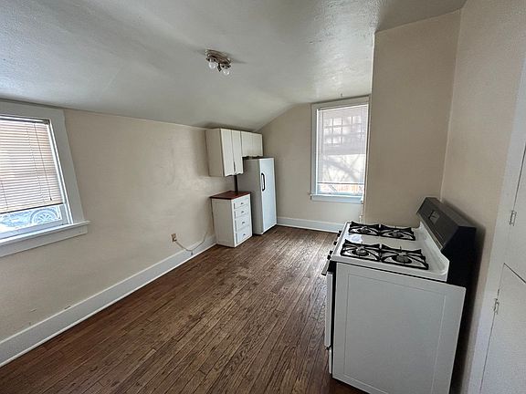 4th image of 409 N Cascade Ave APT 104