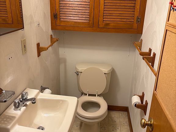 3rd image of 2497 N Mill St #C